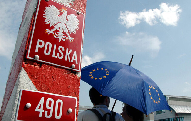 Польша открыла свои границы для украинцев